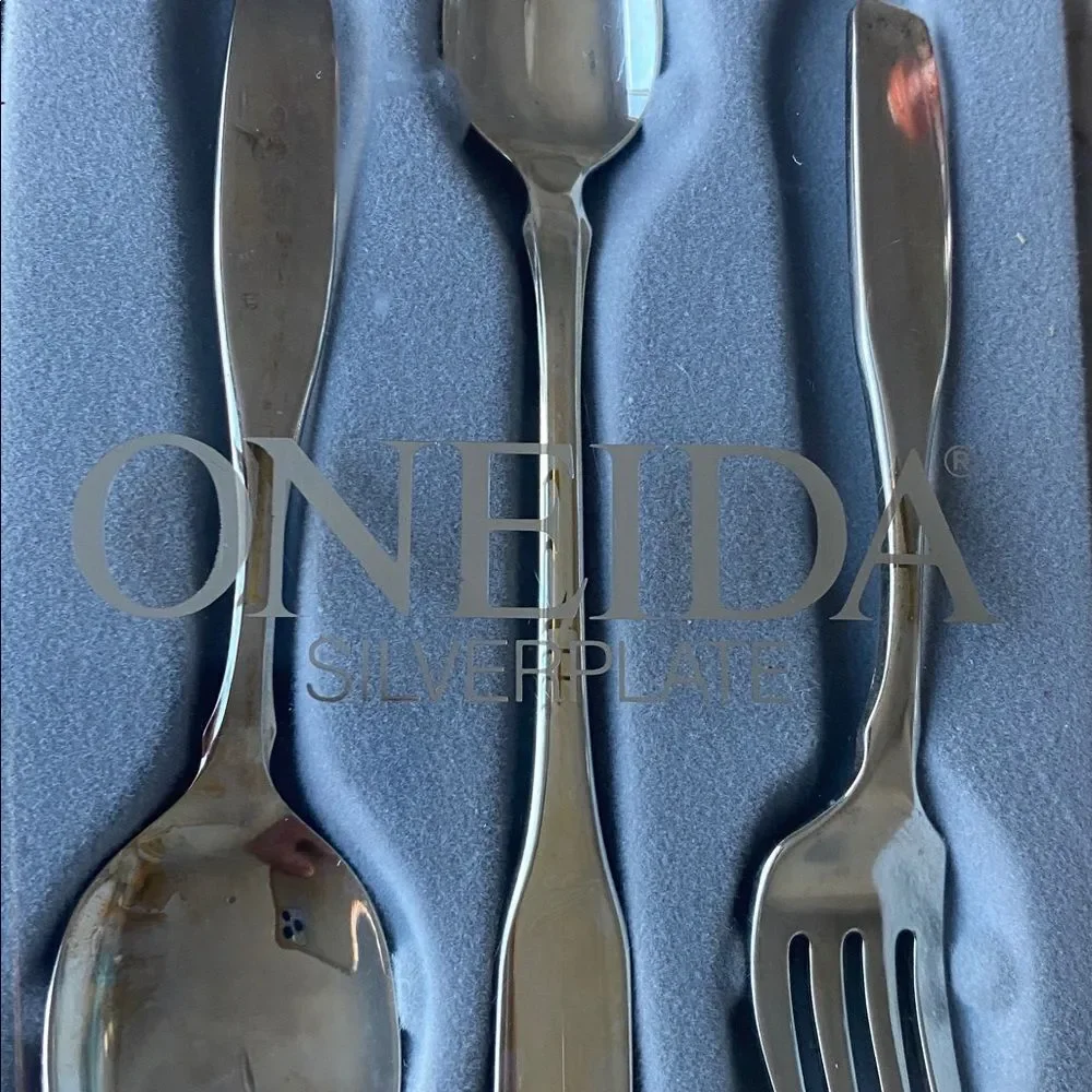 Oneida‎ Bennington Silverplate 3 Pc Baby Set Flatware Made in USA 1379003B New